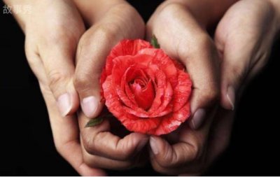 ​真正的好男人，从来不带媳妇进电影院！