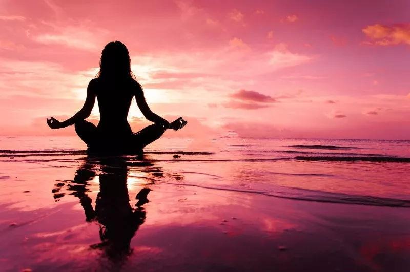 冥想的作用 冥想可以躺着吗 冥想的作用 冥想可以躺着吗