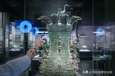 ​我国古代瓷器莲花纹的产生