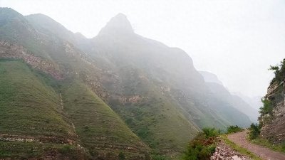 ​山西的大山中，生活着一群杨家将的后人，还是过着古代生活