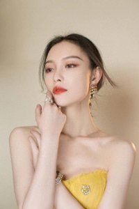 ​下意识行为暴露素质，不同明星到素人家蹭饭