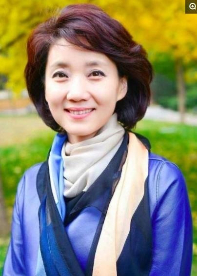 中国最漂亮的10大女主持人，你最喜欢谁？