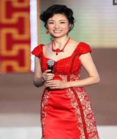 中国最漂亮的10大女主持人，你最喜欢谁？