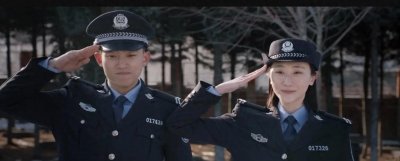 ​《我是刑警》:三位美女出场太晚，不过仍让人眼前一亮