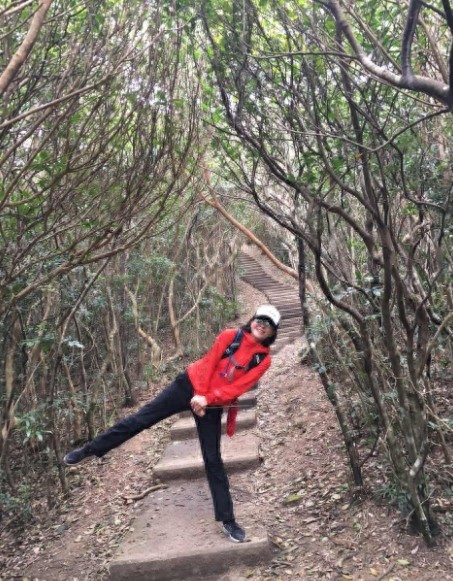 51岁的刘嘉玲体重49kg,身材那么好,她到底做了什么?