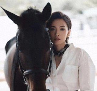 ​她是最美女配，演技一流，拍戏23年不火，如今活成人生赢家！