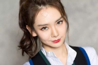 ​戚薇生日做创意火锅蛋糕，老公别样秀恩爱