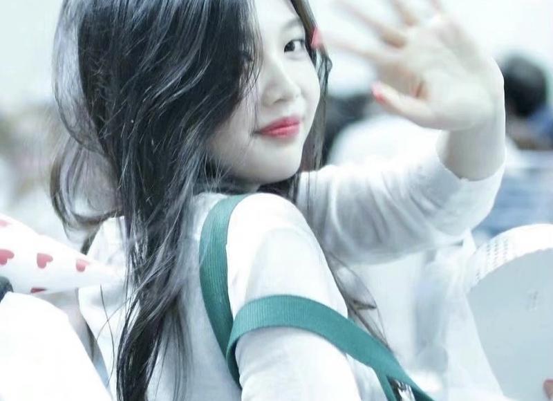 男子娶远房表妹酿下苦果，又遭车祸失去双腿，今孙女成全家希望