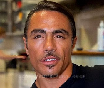 ​咸到心扉！网红撒盐哥伦敦新店一餐1800镑惊呆众人