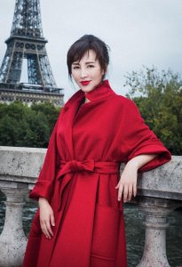 ​著名演员岳丽娜：我挣钱给导演丈夫花