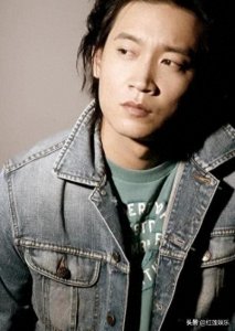 ​杨俊毅，1974年出生江苏无锡，演员，长这么帅为什么不演戏了