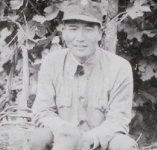 ​1971年，上警司令员周纯麟被接到上海火车站，肖永银连下两道命令