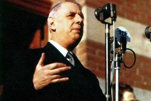 戴高乐是怎么逃亡英国的?有多戏剧性?