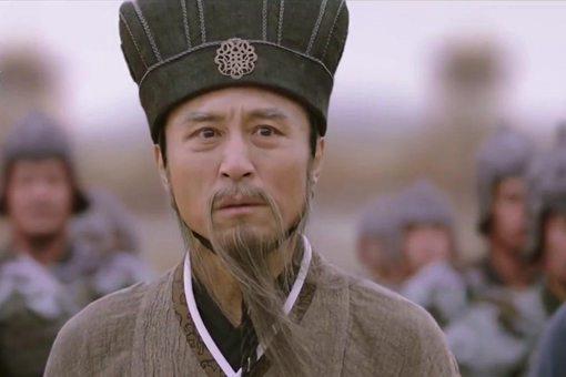 刘备临死之前,为什么把兵权及交给李严而不是诸葛亮?