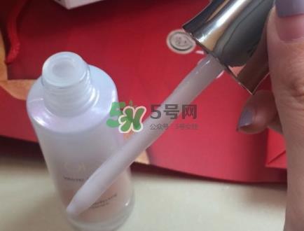 olay小白瓶会长毛吗？olay小白瓶长黑毛是怎么回事？