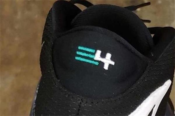 耐克freak 1实物开箱 字母哥1代开箱测评 耐克freak 1实物开箱 字母哥1代开箱测评