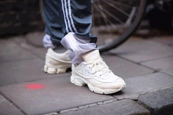 鞋子大一码怎么办 怎么选择鞋子的尺码 鞋子大一码怎么办 怎么选择鞋子的尺码