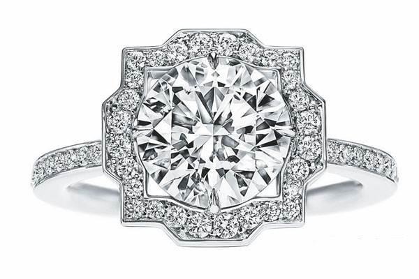 百搭的钻石是什么形状 钻戒该怎么挑选 百搭的钻石是什么形状 钻戒该怎么挑选