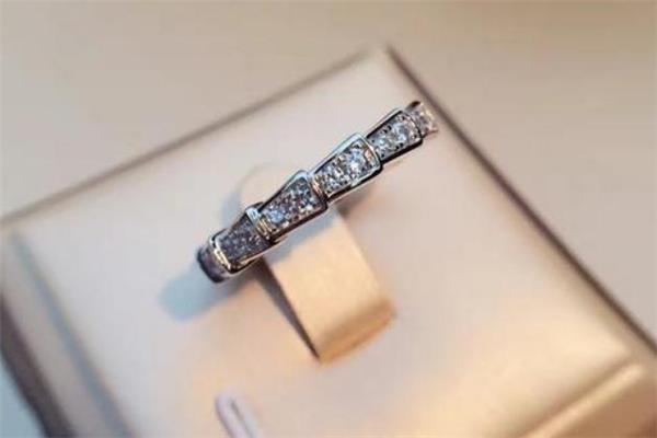 宝格丽戒指一般多少钱 宝格丽戒指专柜报价 宝格丽戒指一般多少钱 宝格丽戒指专柜报价