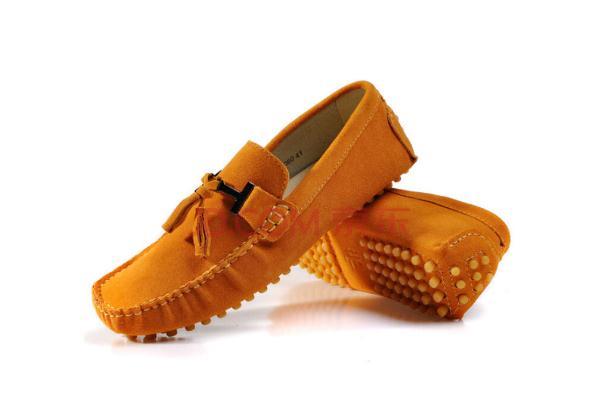 豆豆鞋要买大一码么 豆豆鞋要搭配什么裤子好看 豆豆鞋要买大一码么 豆豆鞋要搭配什么裤子好看