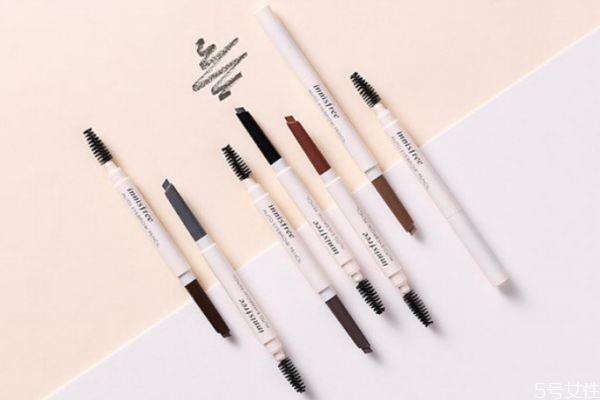 眉粉和眉笔的区别 手残党用眉笔还是眉粉 眉粉和眉笔的区别 手残党用眉笔还是眉粉