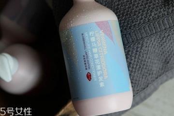 护发素会伤害头发吗 护发素是护发的 护发素会伤害头发吗 护发素是护发的