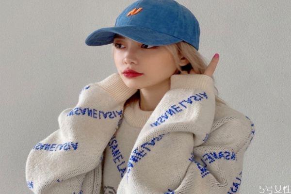 上身胖适合穿什么毛衣 胖女生穿什么样的毛衣好 上身胖适合穿什么毛衣 胖女生穿什么样的毛衣好