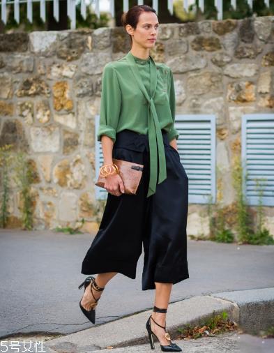 裤子上的墨水怎么洗掉?裤子沾上墨水怎么清洗? 裤子上的墨水怎么洗掉?裤子沾上墨水怎么清洗?