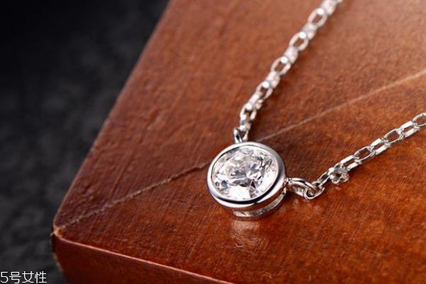 钻石项链怎么看真假 这些细节都要注意 钻石项链怎么看真假 这些细节都要注意