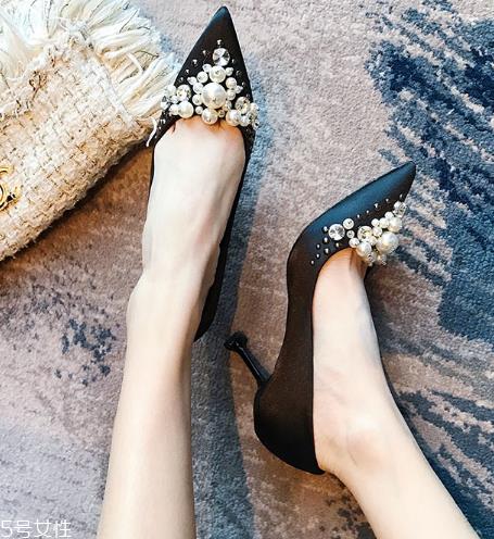 高跟鞋穿久了脚疼怎么办? 高跟鞋穿久了脚疼怎么办?