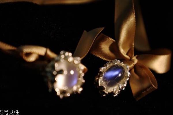 月光石怎么消磁 操作很简单 月光石怎么消磁 操作很简单