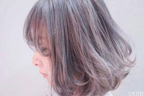 什么冷色系染发不用漂 肤色暗黄染发颜色选择 什么冷色系染发不用漂 肤色暗黄染发颜色选择