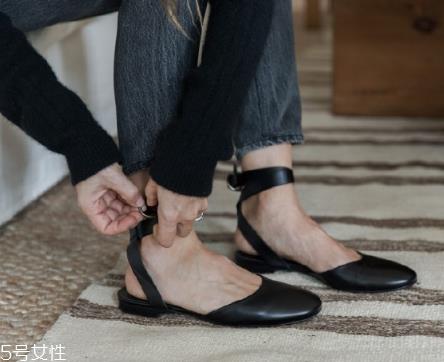 jenni kayne是什么牌子?平底鞋也能穿出大长腿 jenni kayne是什么牌子?平底鞋也能穿出大长腿