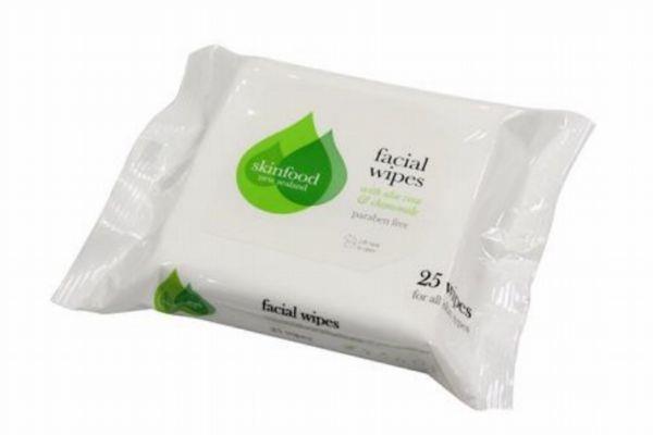 湿巾可以用来卸妆吗 普通湿巾卸妆可以卸干净吗 湿巾可以用来卸妆吗 普通湿巾卸妆可以卸干净吗