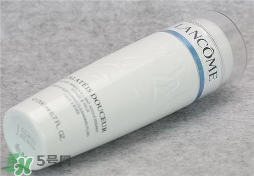 兰蔻卸妆乳怎么用?兰蔻卸妆乳的用法 兰蔻卸妆乳怎么用?兰蔻卸妆乳的用法