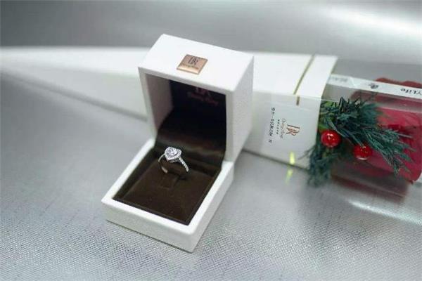dr钻戒在国内什么档次 dr钻戒真的只能买一次吗 dr钻戒在国内什么档次 dr钻戒真的只能买一次吗