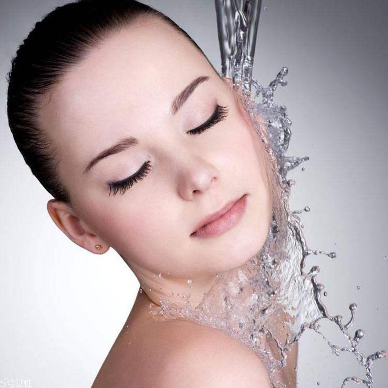 美白精华为什么会搓泥 引起搓泥的美白成分介绍 美白精华为什么会搓泥 引起搓泥的美白成分介绍