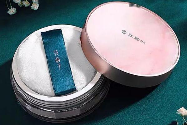 花西子粉饼真的好用吗 花西子粉饼哪个色号好 花西子粉饼真的好用吗 花西子粉饼哪个色号好