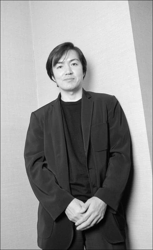 东野圭吾个人资料写真作品