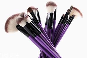 化妆刷买什么材质的好?眼影刷用动物毛更好 化妆刷买什么材质的好?眼影刷用动物毛更好