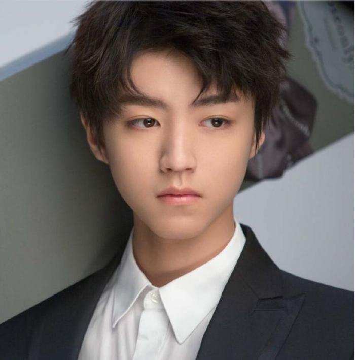 张雪迎高考分数,郑爽高考分数,王俊凯高考分数,而她差距太大