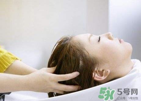 洗头用冷水好还是热水好?洗头用热水还是冷水好?