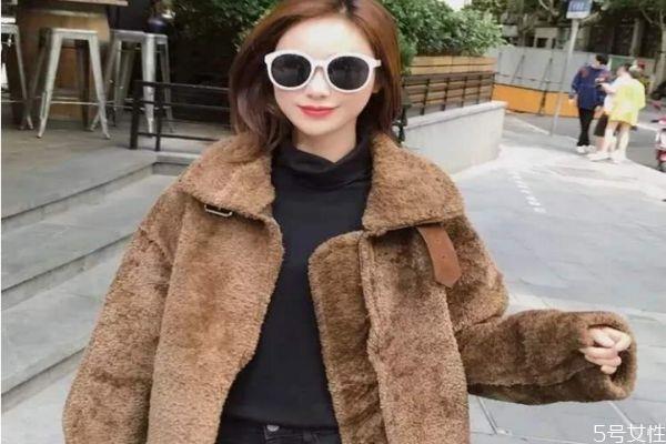 羊羔毛起静电吗 羊羔毛面料的特点