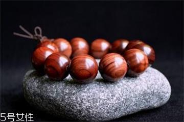 紫檀柳手串怎么盘 大神的盘玩心得 紫檀柳手串怎么盘 大神的盘玩心得