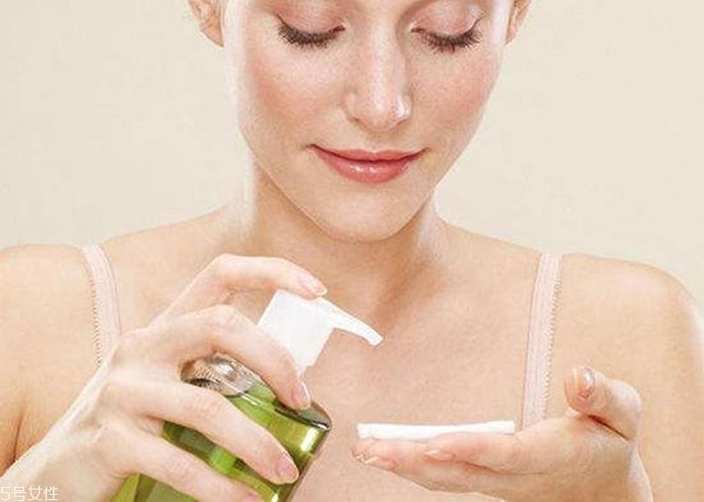 面膜有没有正反面?你迟早要用到的面膜冷知识 面膜有没有正反面?你迟早要用到的面膜冷知识