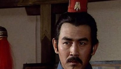 ​诸葛明亮弟诸葛诞怨恨司马昭掌权而兵变，后来代却成了东晋天子